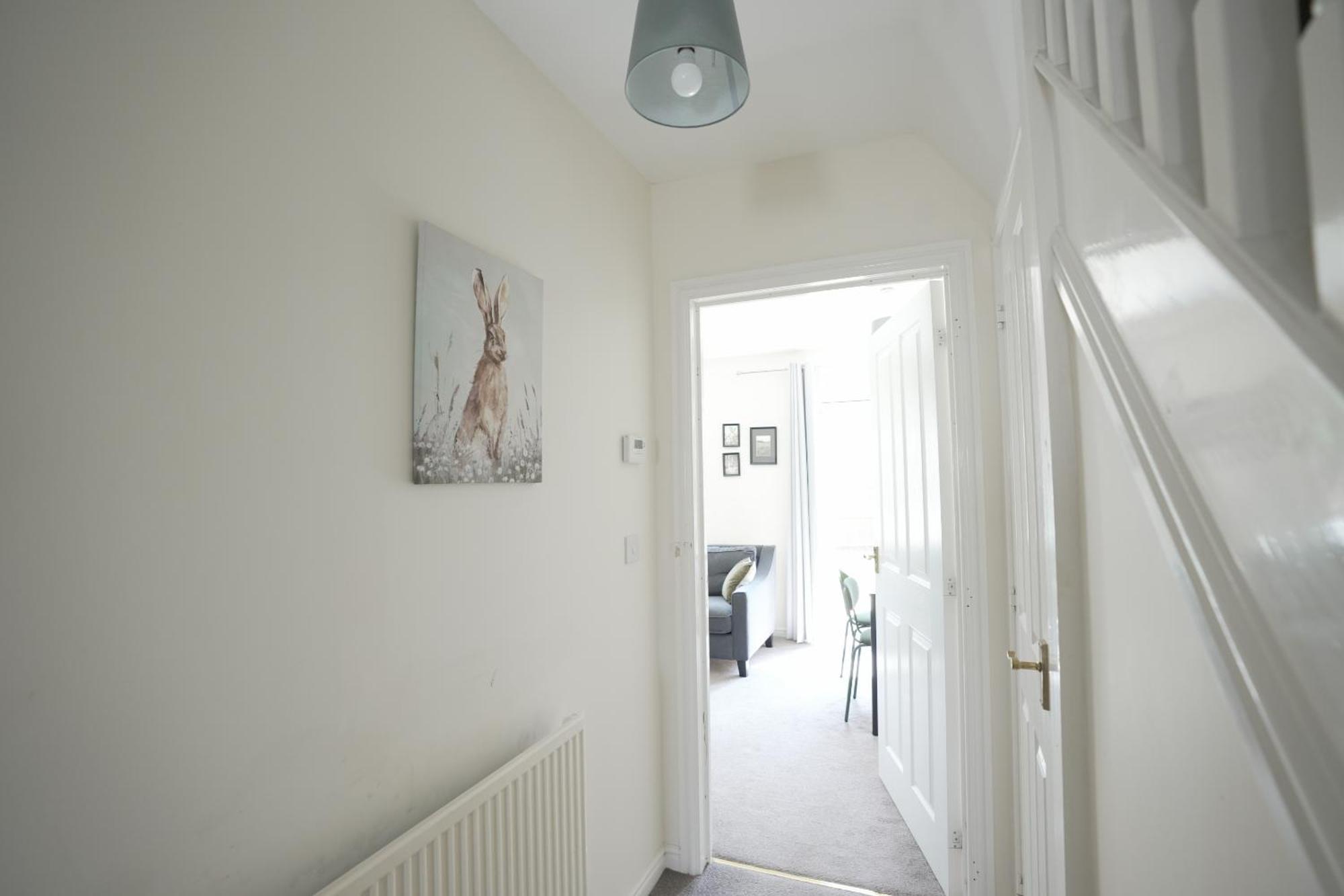 Spacious 4 Bedroom, Perfect For Contractors, Families, Private Parking Royal Wootton Bassett Buitenkant foto